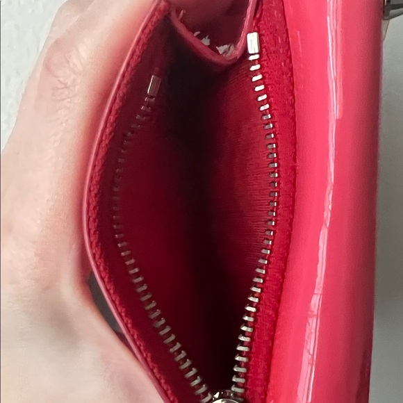 Christian Louboutin Patent Macaron Wallet w/COA, Dusty & Box: All Sales Final - Picture 8 of 8